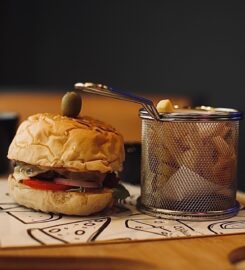 DESECTOR PUB & RESTAURANT