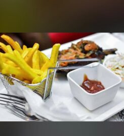 Dig_In Fresh Restaurants and Lounge