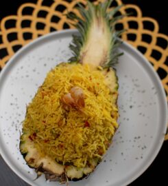 Flow Lounge & Restaurant