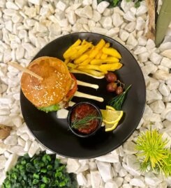 OVF LOUNGE AND RESTAURANT
